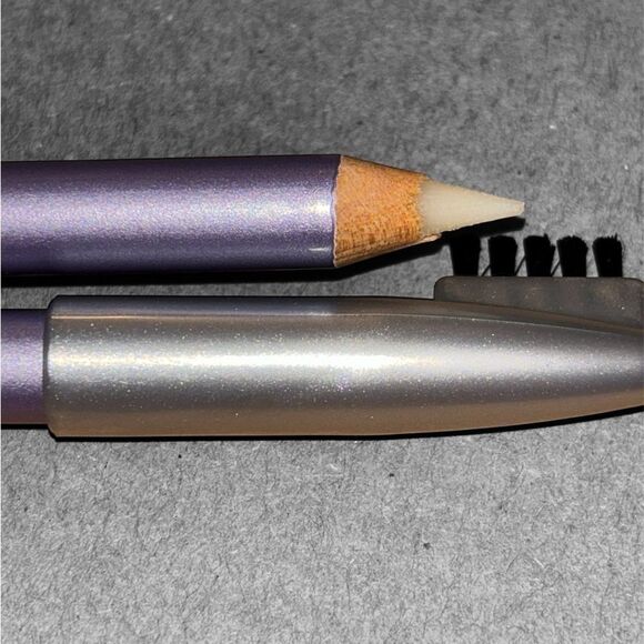 4/$20 Urban Decay Brow Beater Double-Ended Brow Pencil with Brush (2 included) - Picture 3 of 3